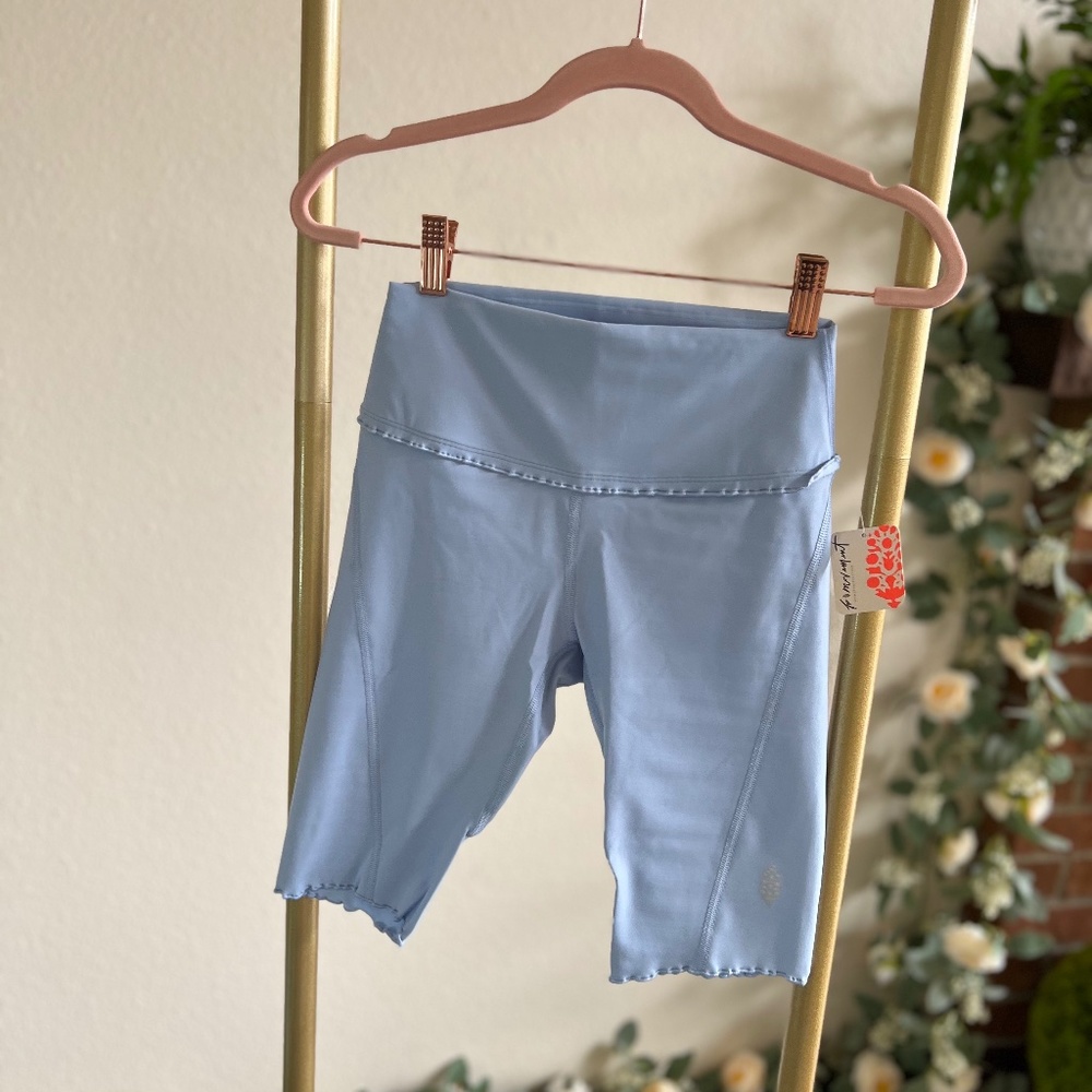 🚨SALE🚨 Free People bicycle/exercise shorts